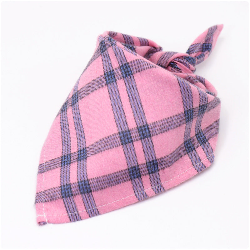 Cotton flannel baby plaid to increase triangle scarf Cotton flannel baby plaid to increase triangle scarf